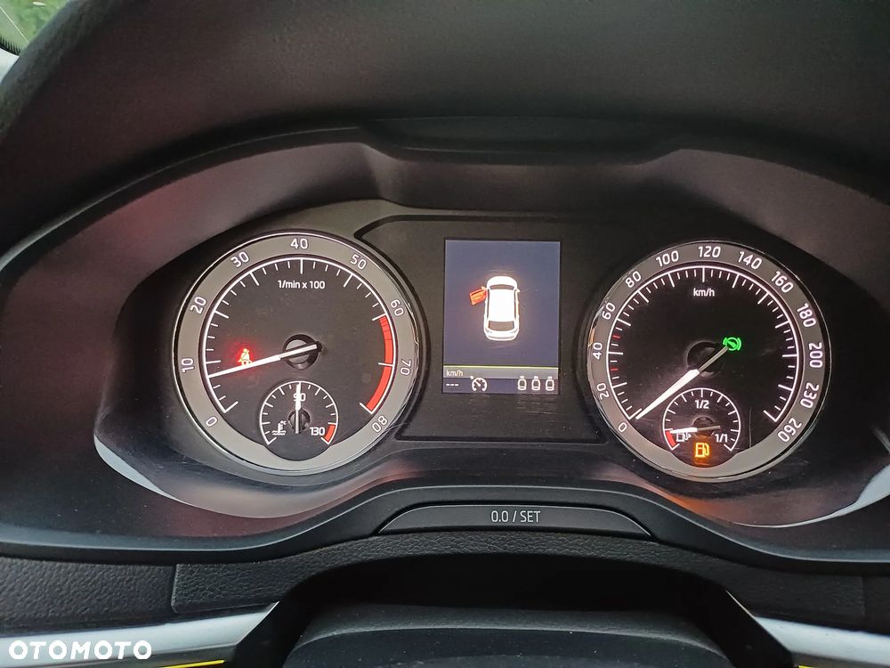 Skoda Karoq 1.5 TSI ACT 4x2 Ambition DSG - 10