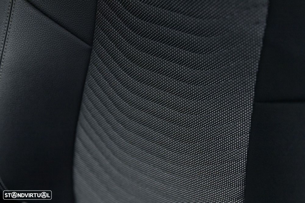 Mercedes-Benz A 200 Standard - 20