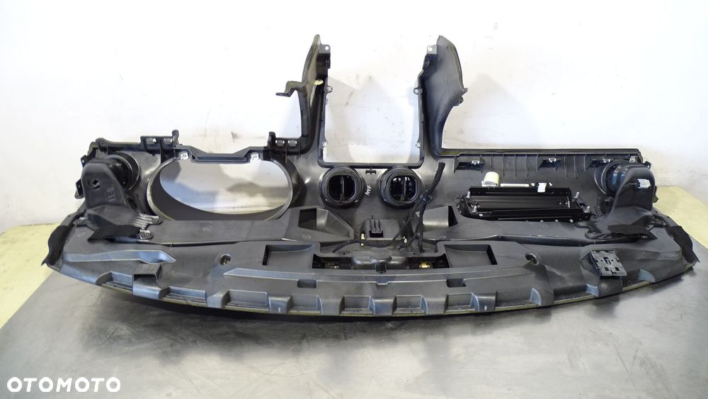 DESKA ROZDZIELCZA AUDI A3 8P 2.0TDI - 9