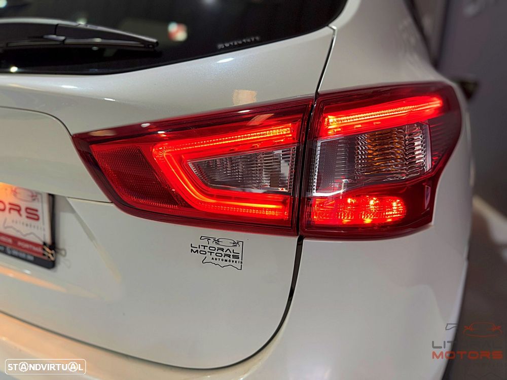 Nissan Qashqai 1.2 DIG-T N-Connecta RS 18 Xtronic - 11