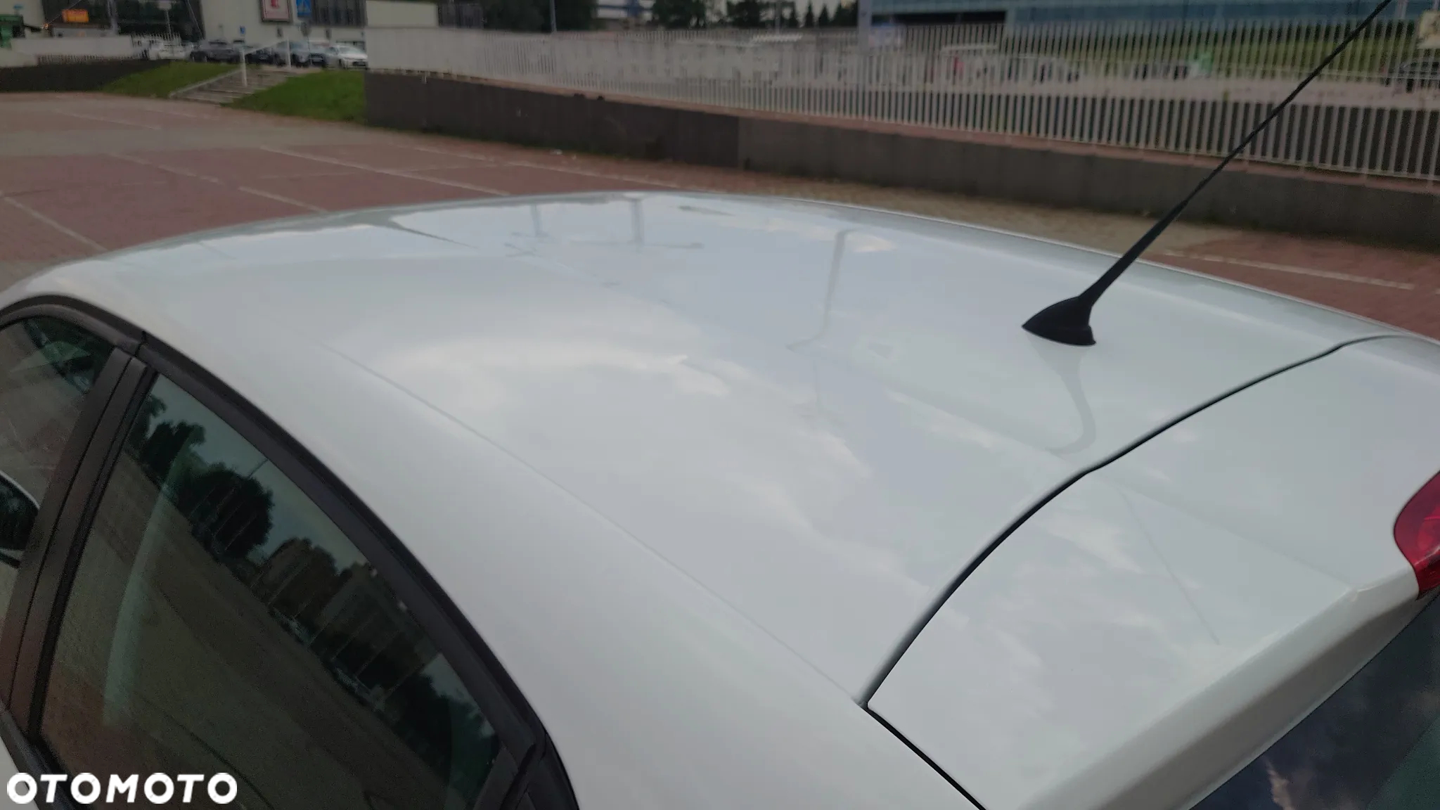 Peugeot 208 1.2 PureTech Active - 36