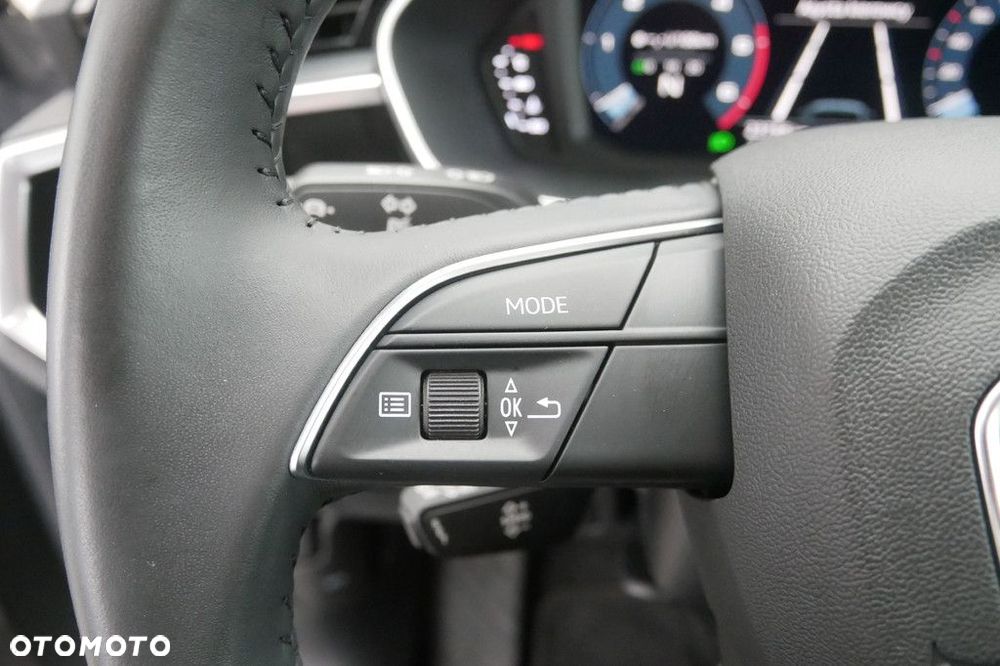 Audi Q3 - 22