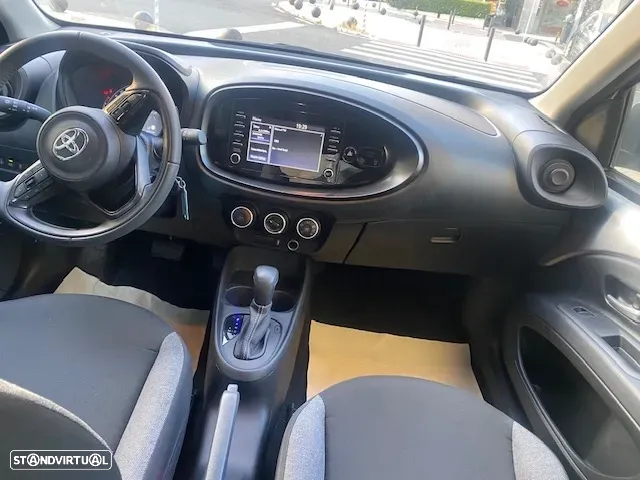 Toyota Aygo X 1.0 Play CVT - 10