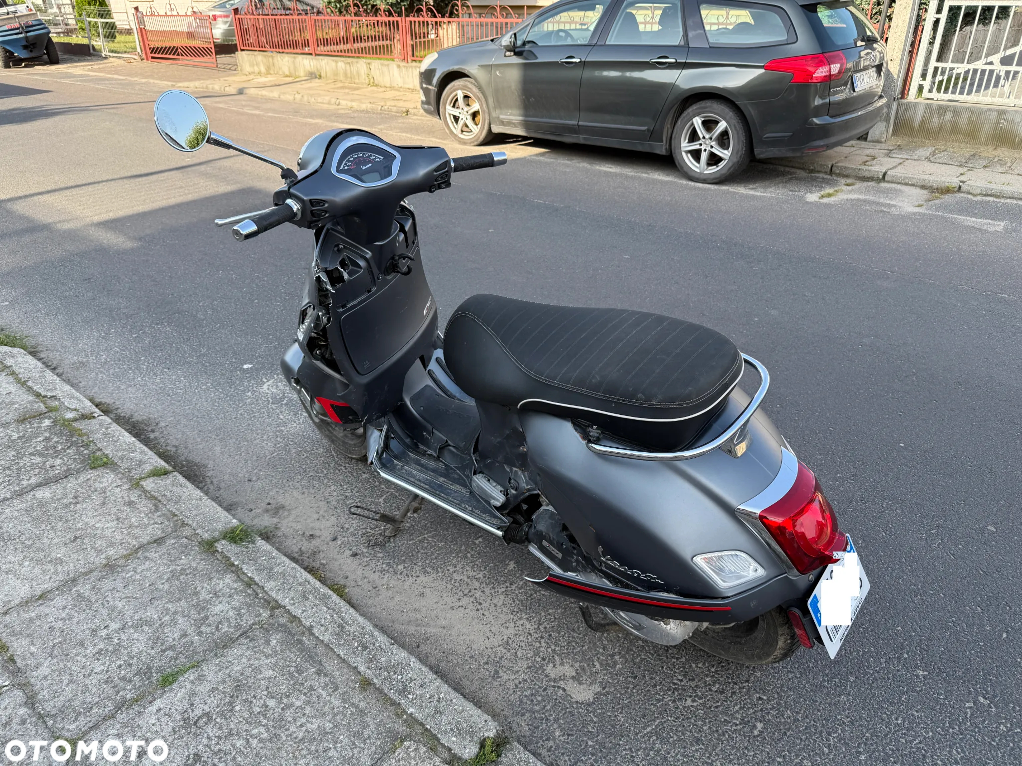 Piaggio Vespa - 8