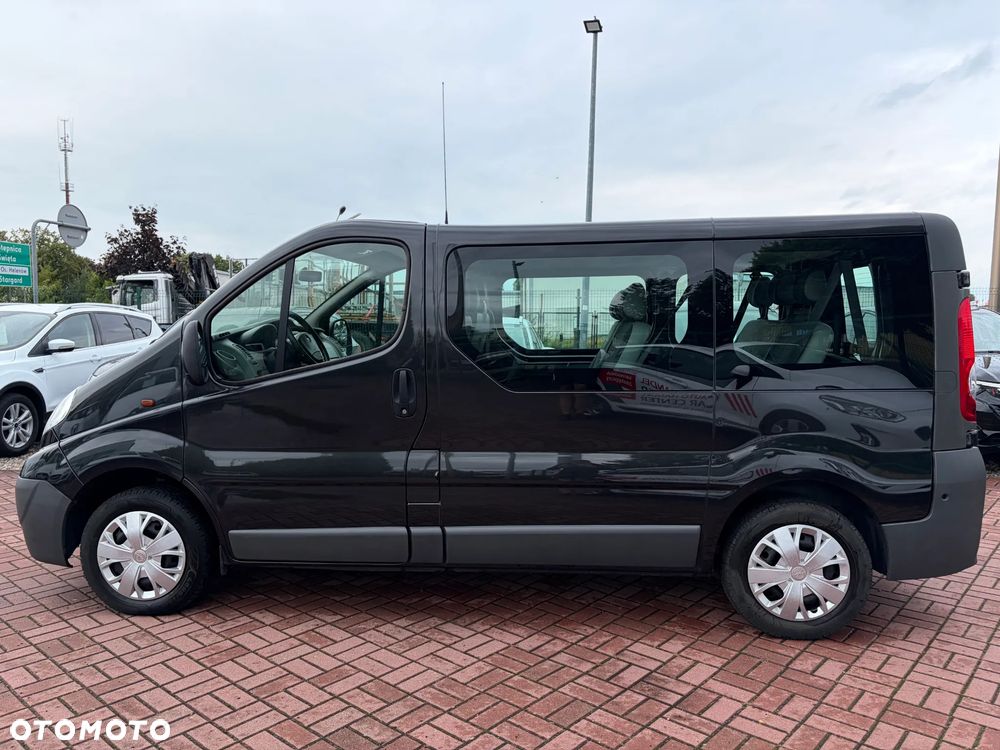 Opel Vivaro - 9