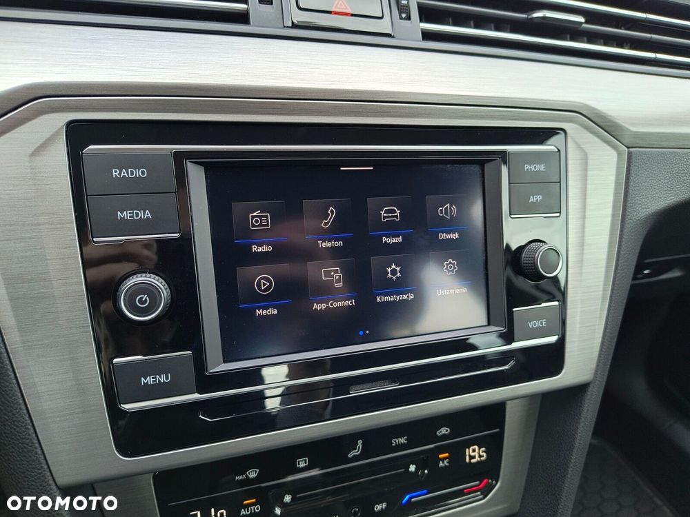 Volkswagen Passat 1.5 TSI EVO Essence - 25