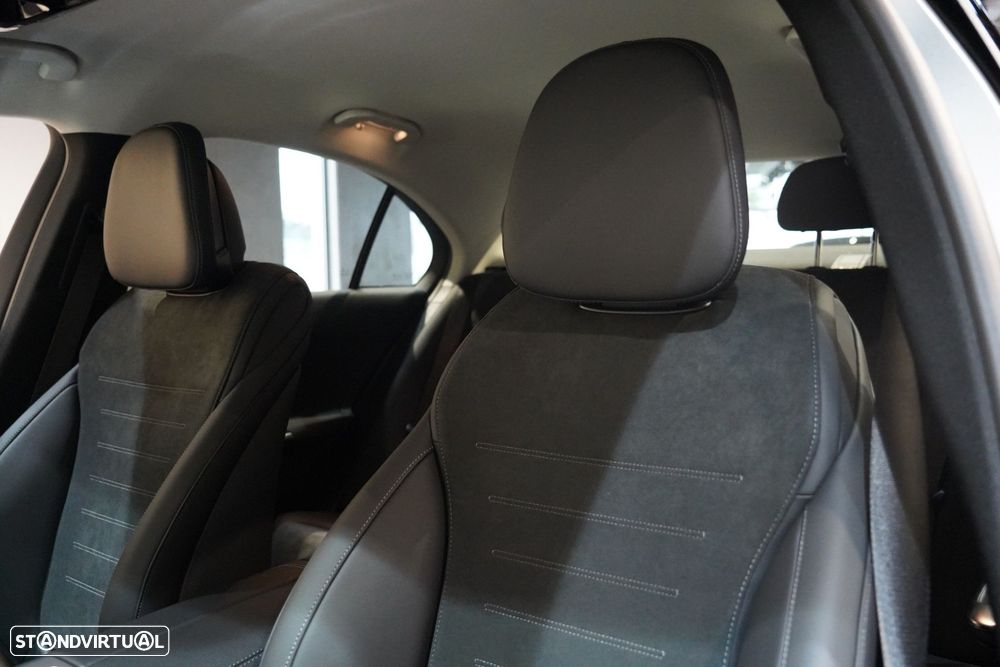 Mercedes-Benz C 300 d AMG Line - 27