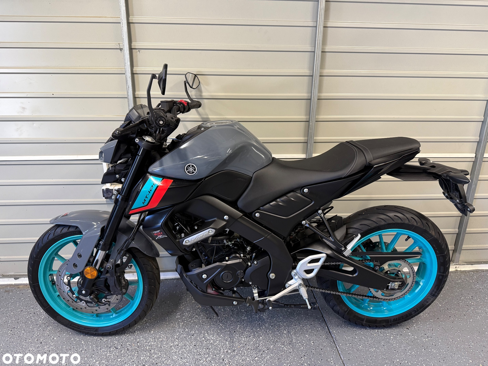 Yamaha MT - 8