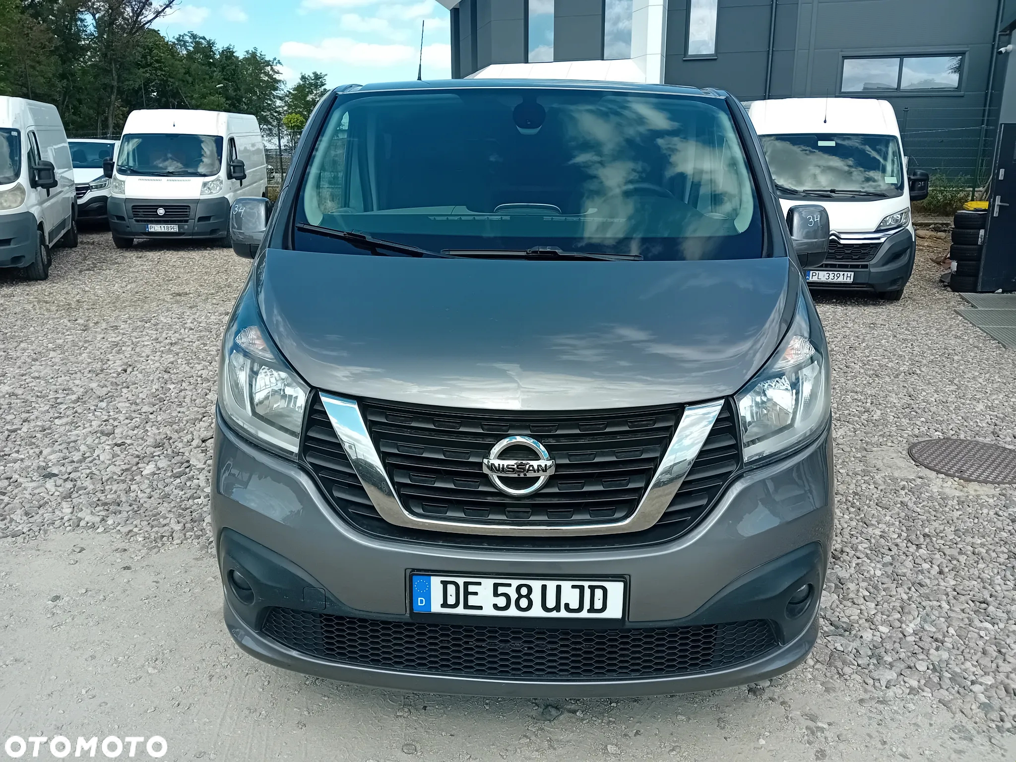 Nissan NV300 - 2