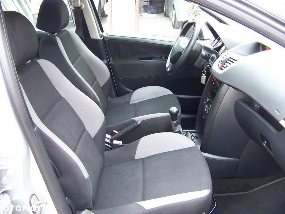 Peugeot 207 1.4 Trendy - 18