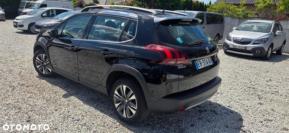 Peugeot 2008 1.2 Pure Tech Allure S&S EAT6 - 21
