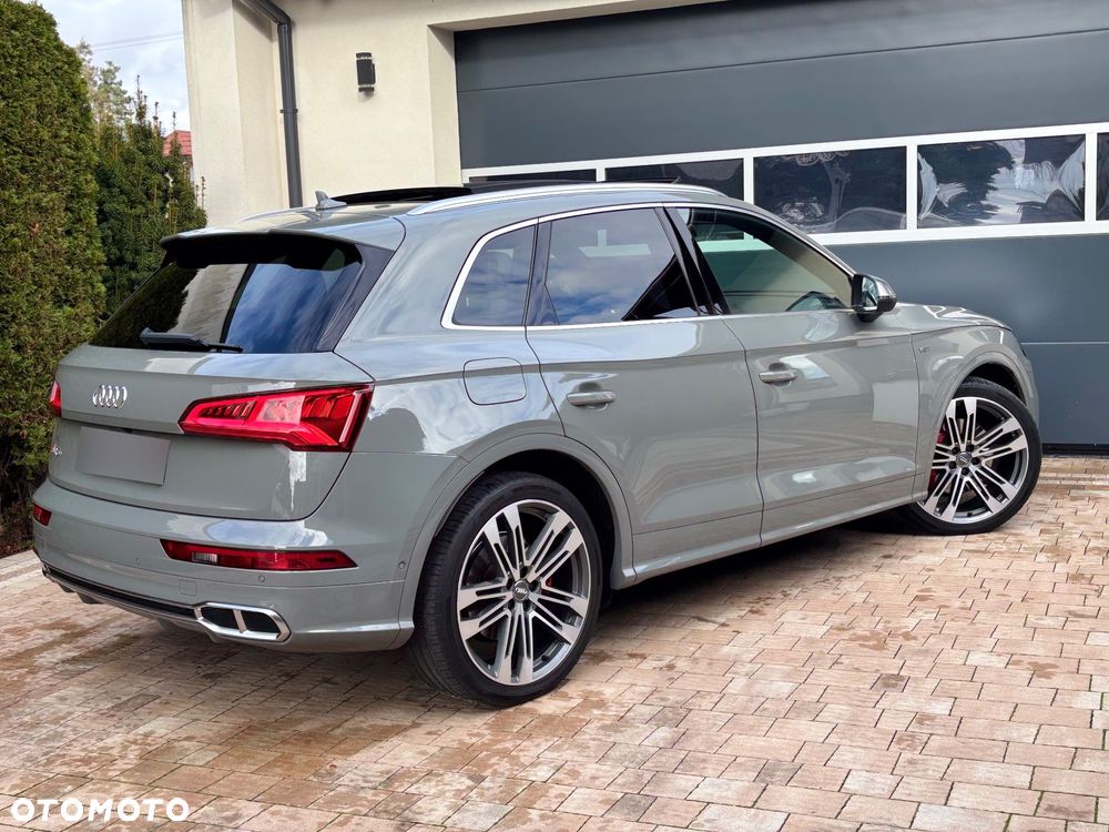 Audi SQ5 - 5