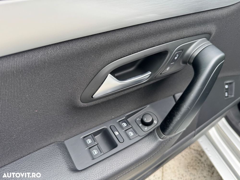 Volkswagen Passat 2.0 TDI BlueMotion Technology Highline - 9