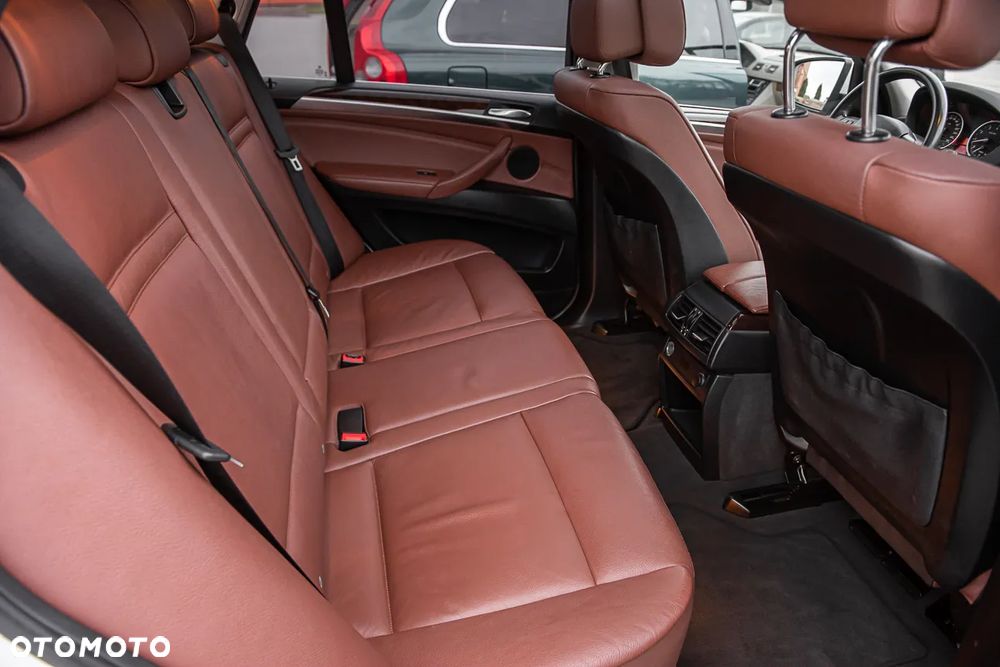 BMW X5 xDrive35i Edition Exclusive - 31