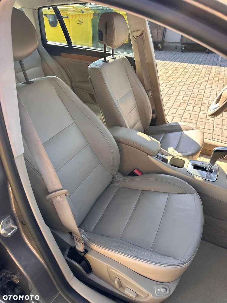 Renault Laguna 2.0 16V Turbo Initiale - 16