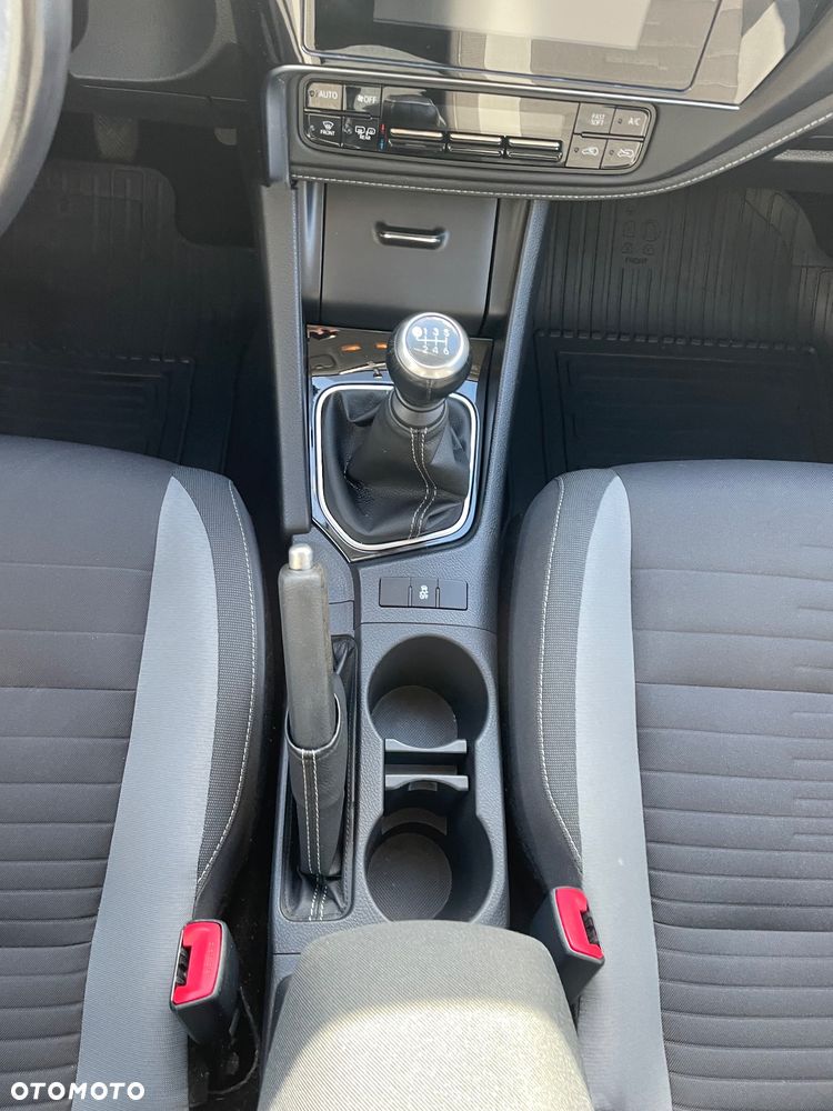 Toyota Auris 1.2 T Premium - 12