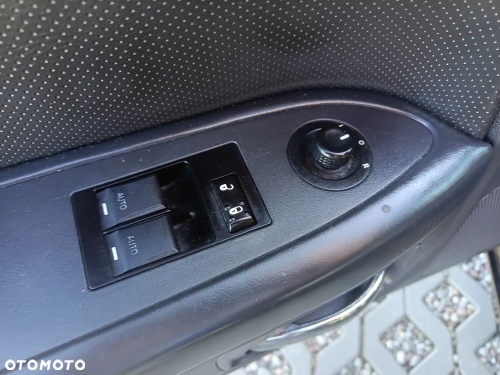 Dodge Challenger - 17