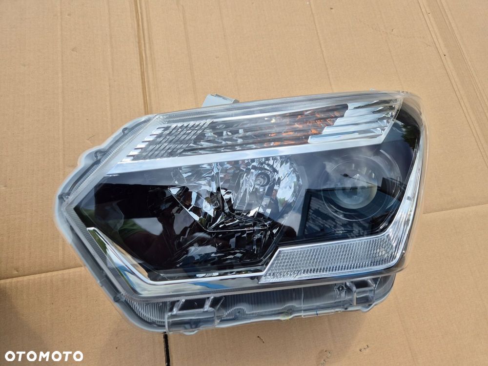Izuzu D-MAX lampa lewa prawa.2017-19.Nowy oryginał - 3