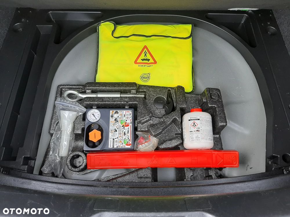 Volvo V40 Cross Country D3 Summum - 34