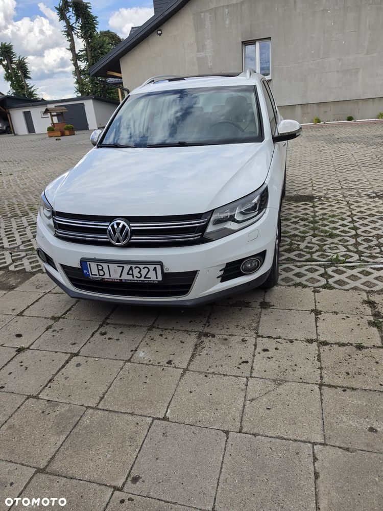 Volkswagen Tiguan - 1
