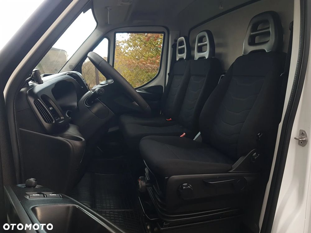 Iveco DAILY 6EP CHŁODNIA MROŹNIA IZOTERMA AGREGAT THERMO KING V-200 MAX GRZANIE 3,41x2,09x2,10 - 8