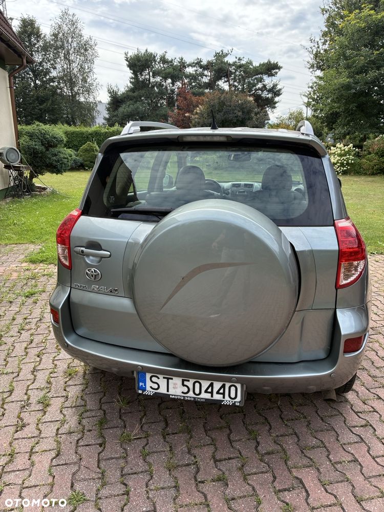 Toyota RAV4 2.0 VVT-i Prestige - 2