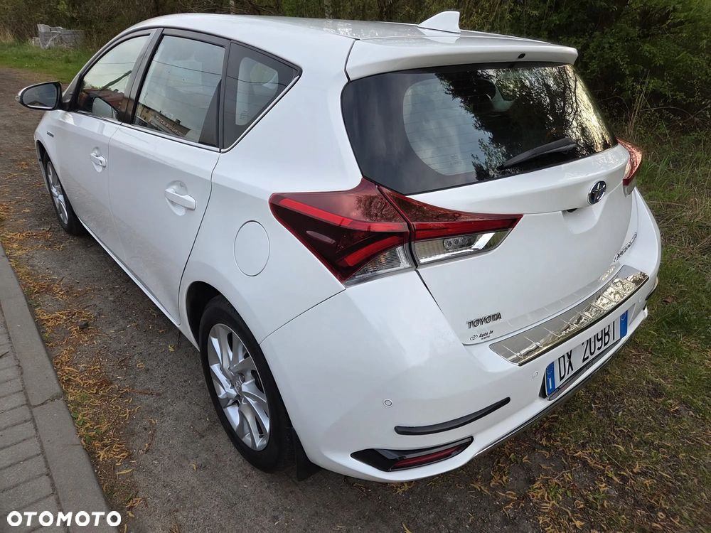 Toyota Auris - 5