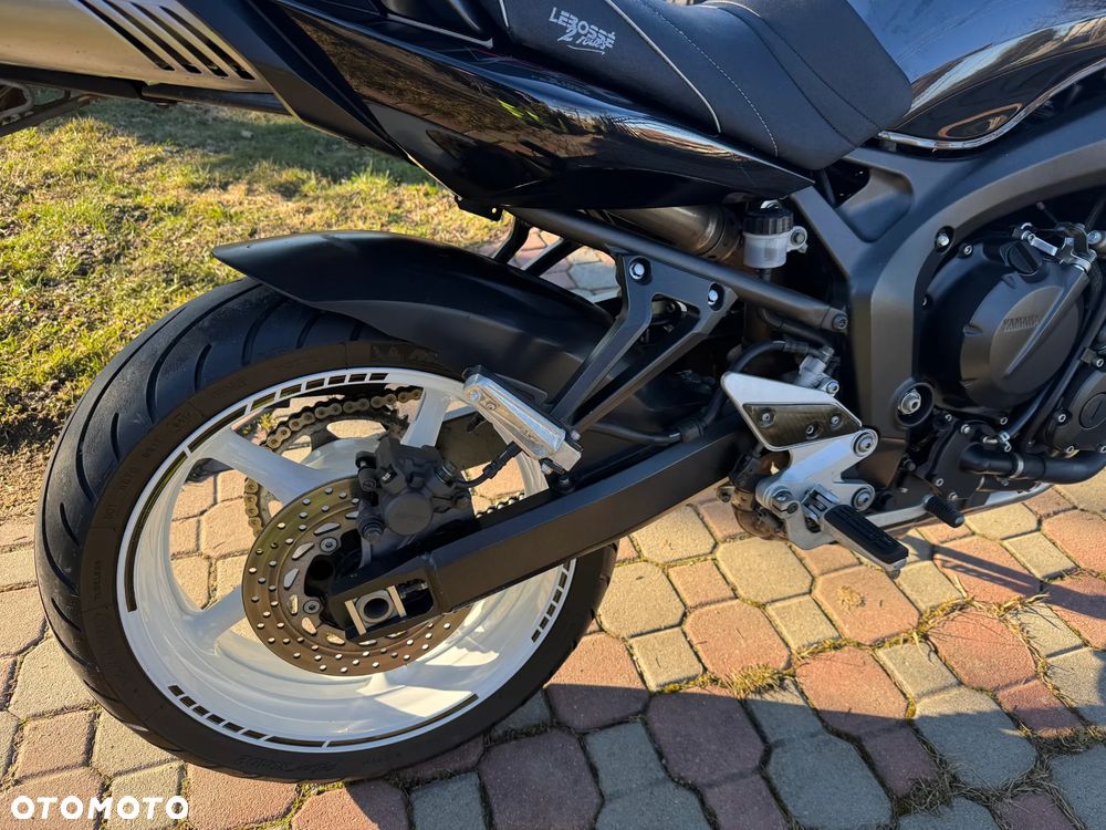 Yamaha FZ6 - 22
