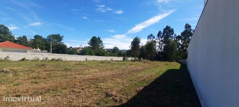 Terreno com 3200m² em Alvarães - Grande imagem: 5/7
