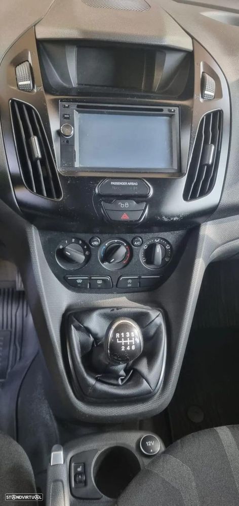 Ford Transit Connect L2 3 Lugares - 42