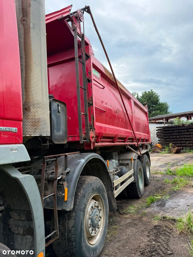 Mercedes-Benz Actros - 3