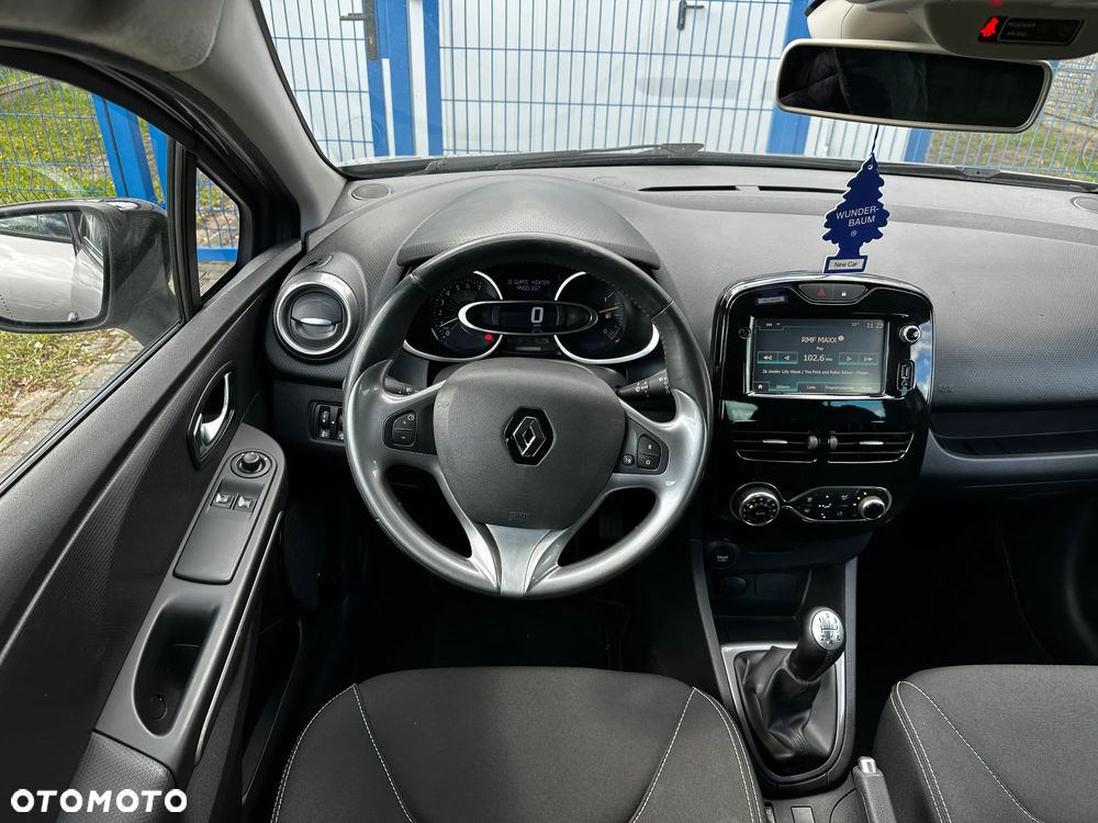 Renault Clio 1.2 16V Limited EU6 - 21