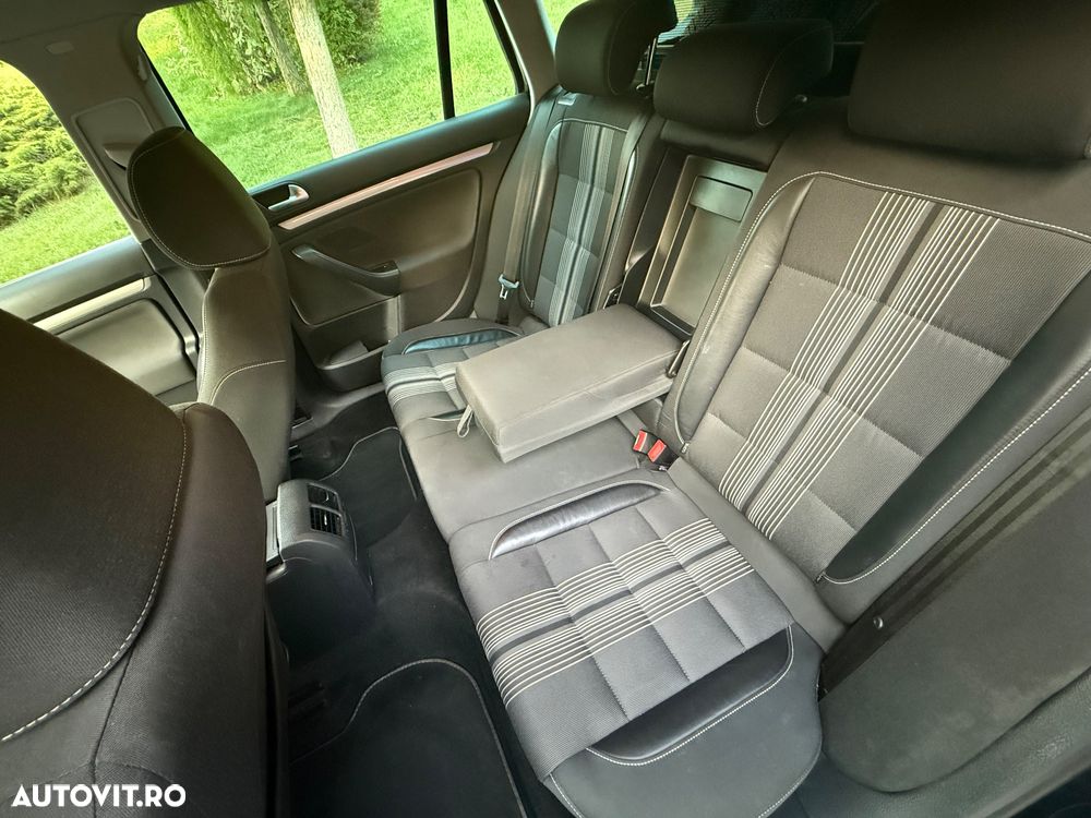 Volkswagen Golf 1.6 TDI DPF MATCH - 25