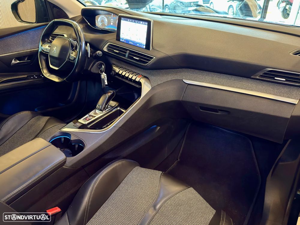 Peugeot 3008 1.6 BlueHDi Allure EAT6 - 29