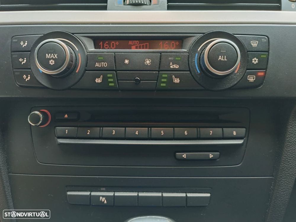 BMW 320 d Touring Navigation Auto - 13