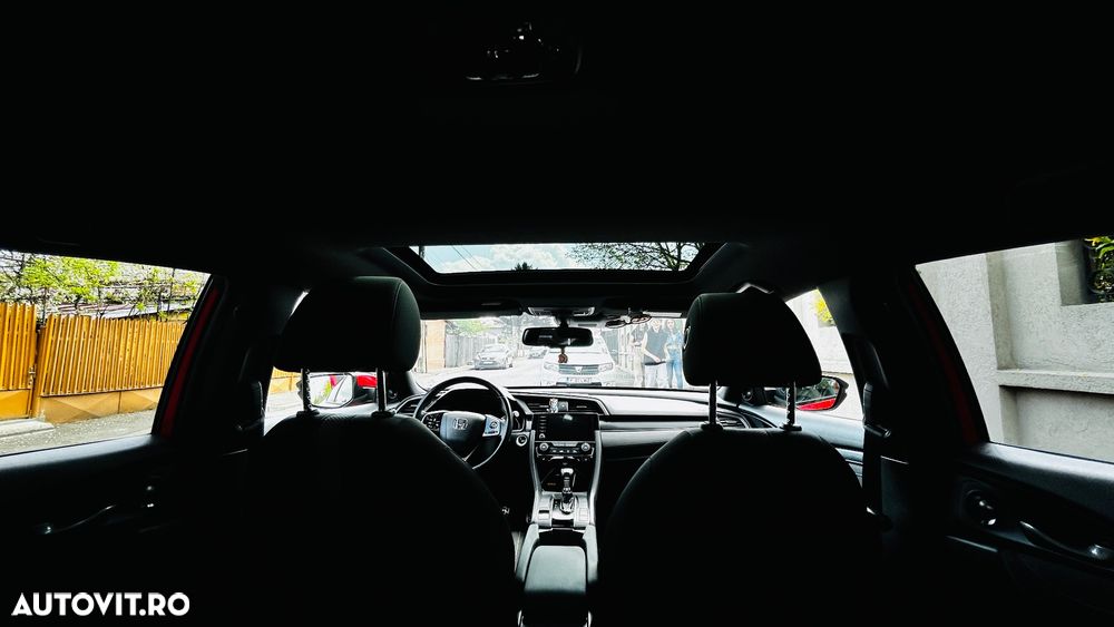 Honda Civic 1.5 VTEC Turbo CVT Sport Plus - 17