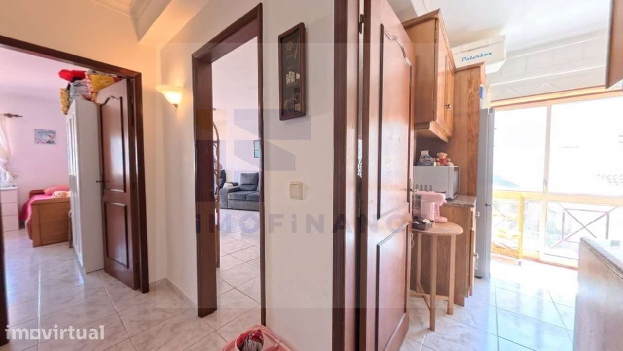 Excelente Apartamento T2, segunda linha de mar - Grande imagem: 2/28