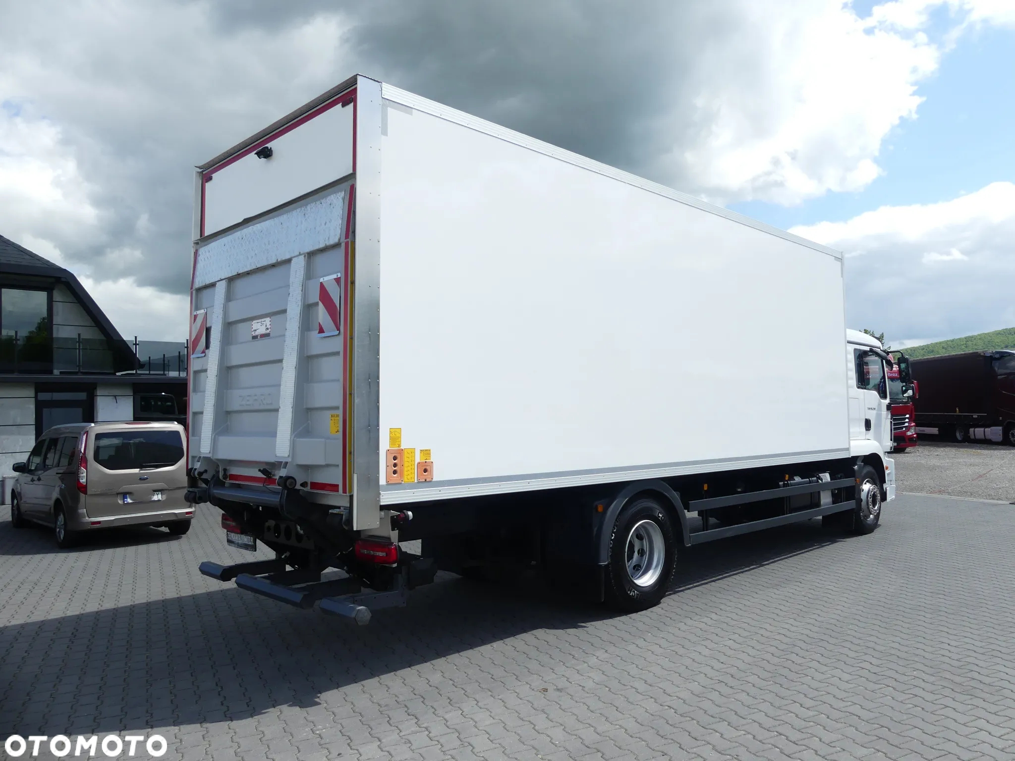 MAN TGM 18.290 / EURO 6 / KONTENER + WINDA / OTWIERANY BOK / - 8