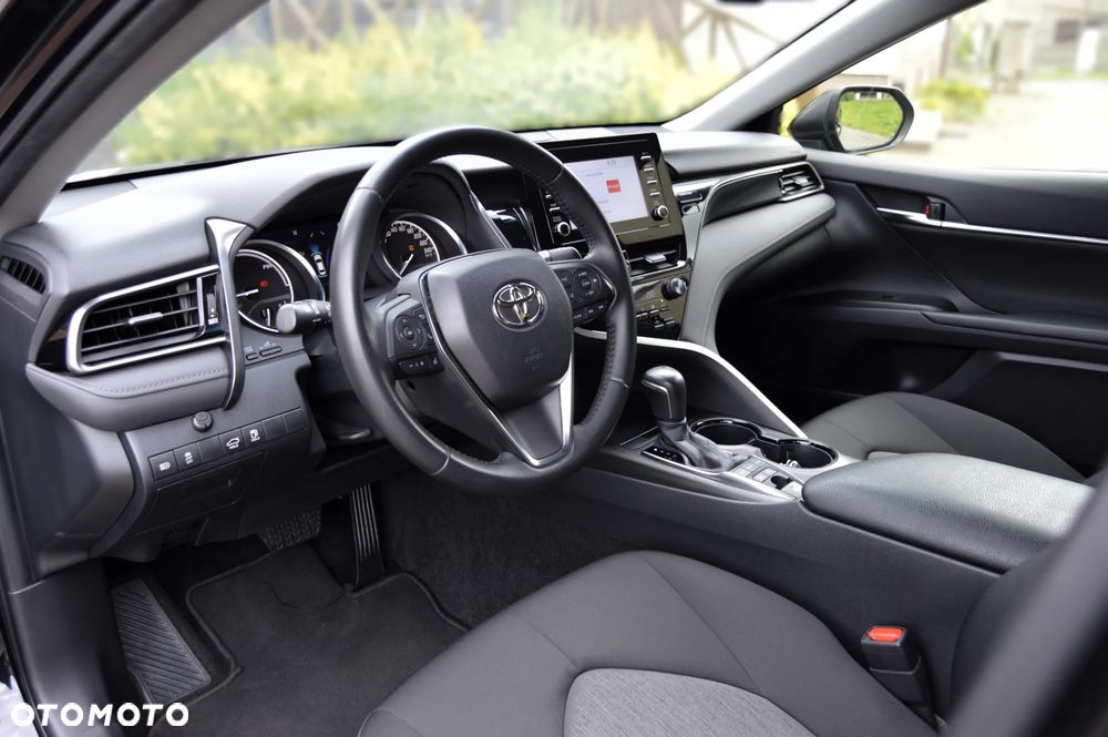 Toyota Camry 2.5 Hybrid Comfort CVT - 8
