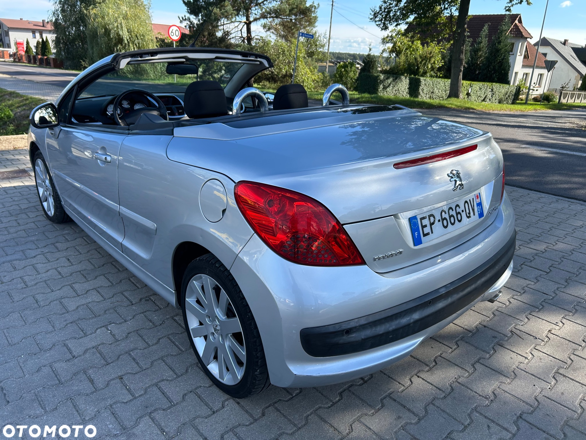 Peugeot 207 - 6