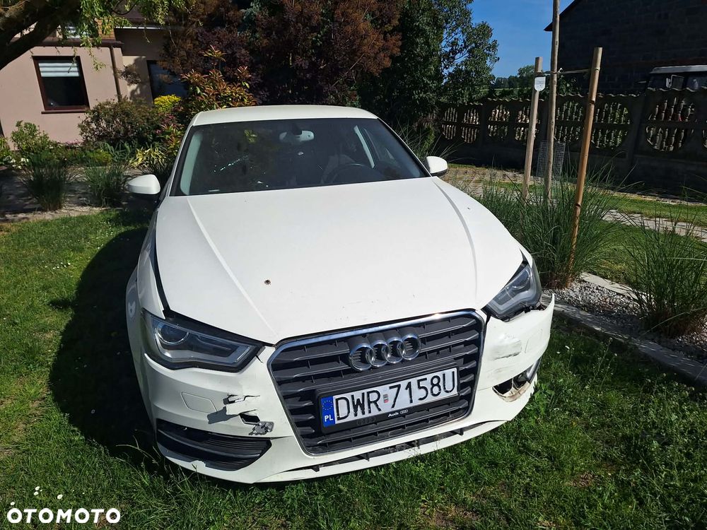 Audi A3 Sportback - 2