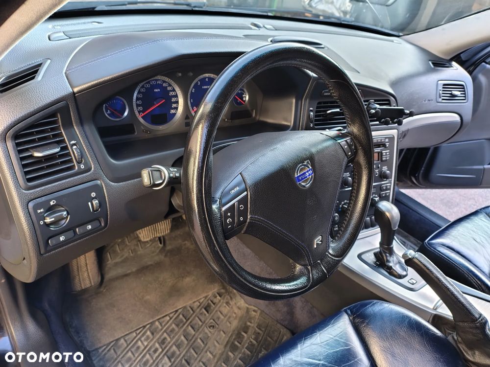 Volvo V70 2.5 R - 26