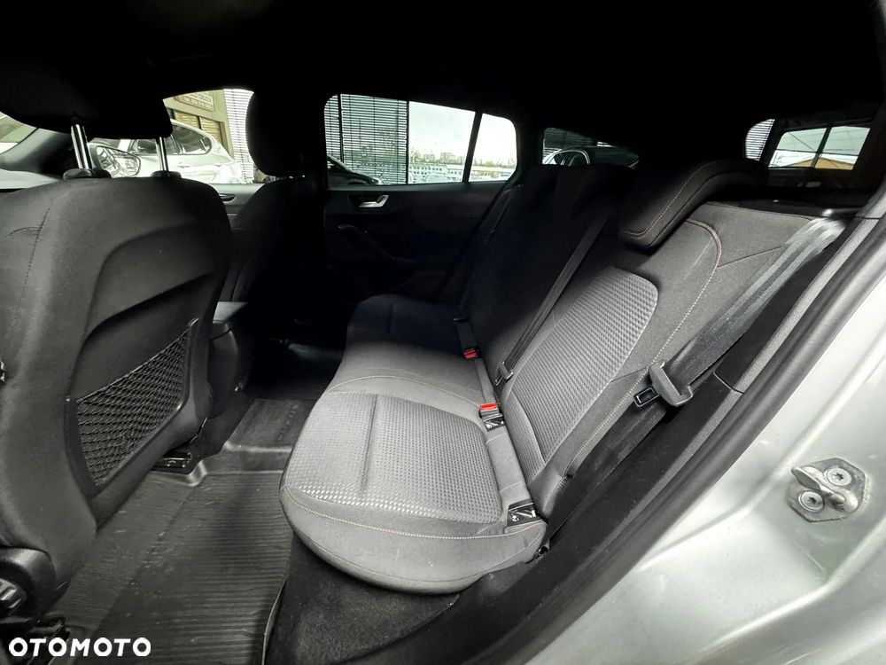 Ford Focus 1.0 EcoBoost ST-Line - 13