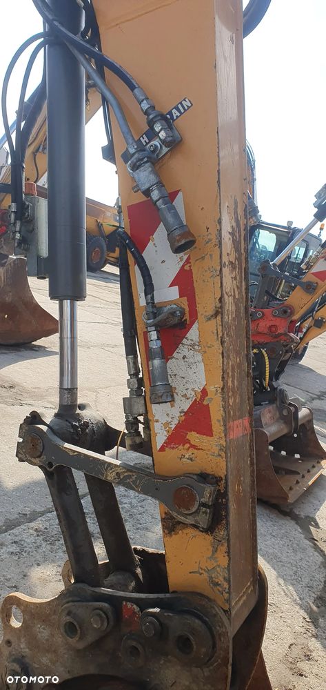 Liebherr A910 Compact - 10