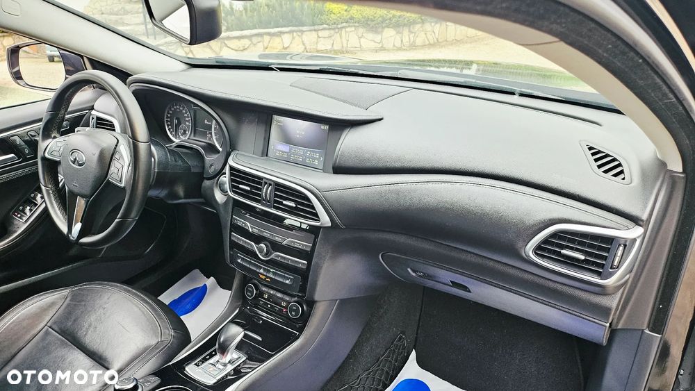 Infiniti QX30 2.0t DCT AWD Premium - 36