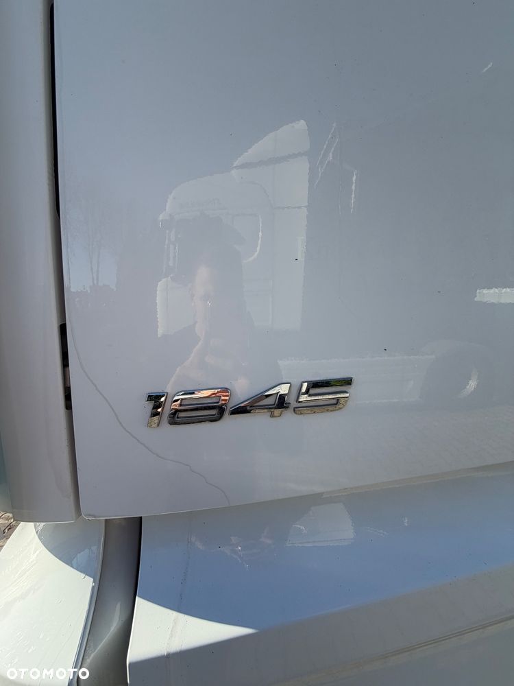 Mercedes-Benz Actros 1845 GigaSpace Xenon Navi nowy tachograf - 11