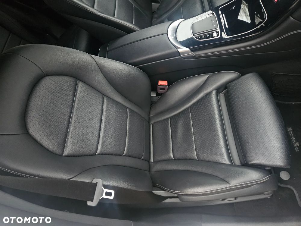 Mercedes-Benz GLC 220 d 4Matic 9G-TRONIC - 21