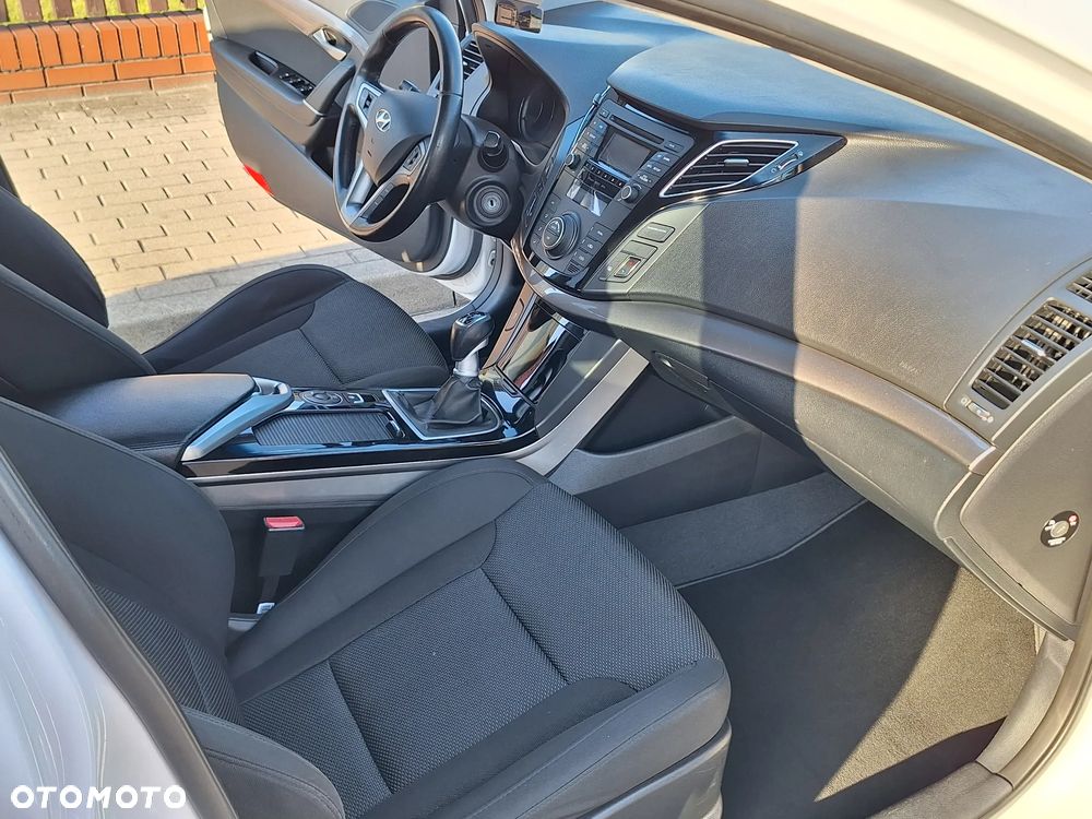 Hyundai i40 1.7 CRDi Comfort + - 22