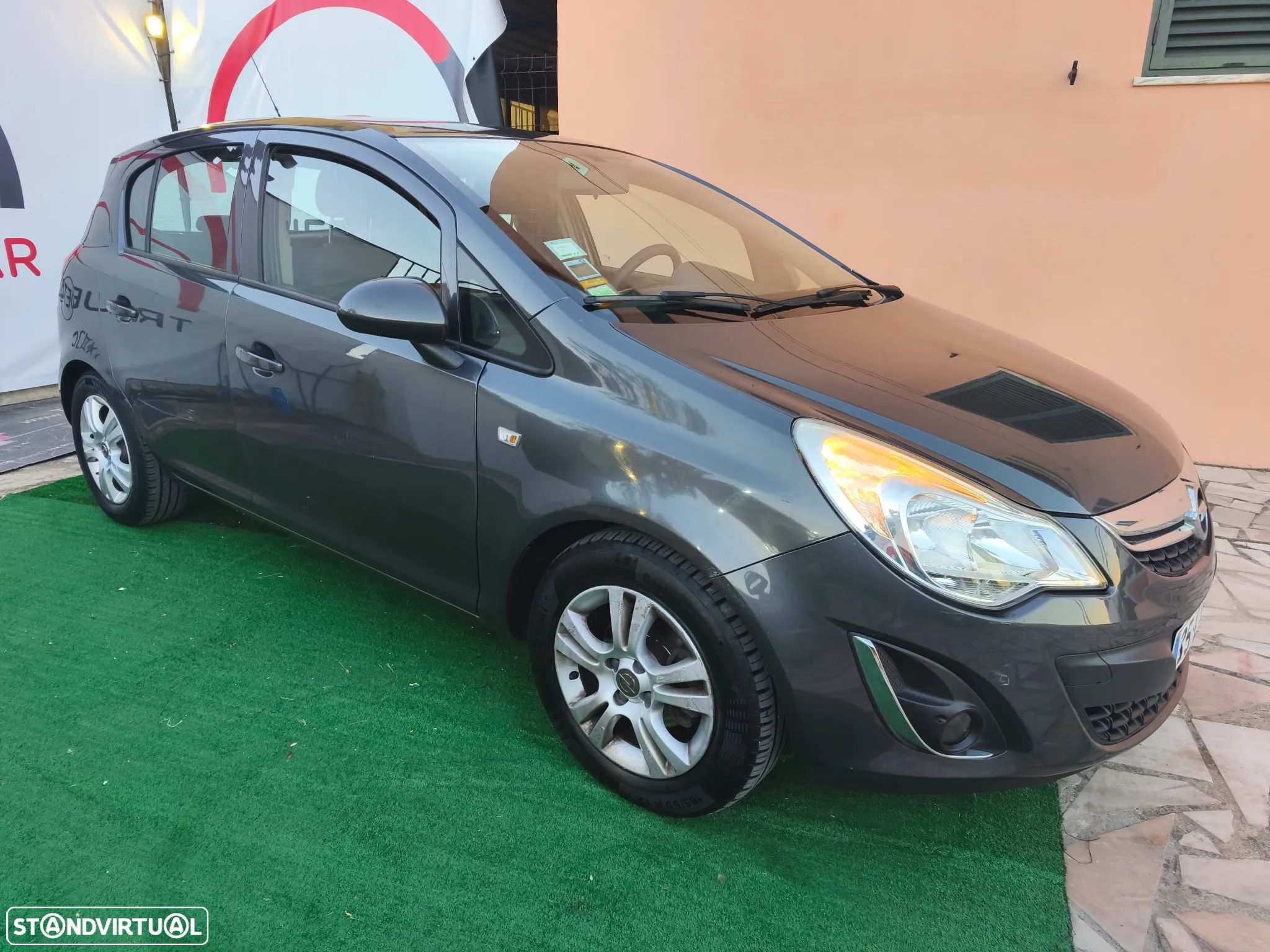 Opel Corsa 1.2 Enjoy - 1