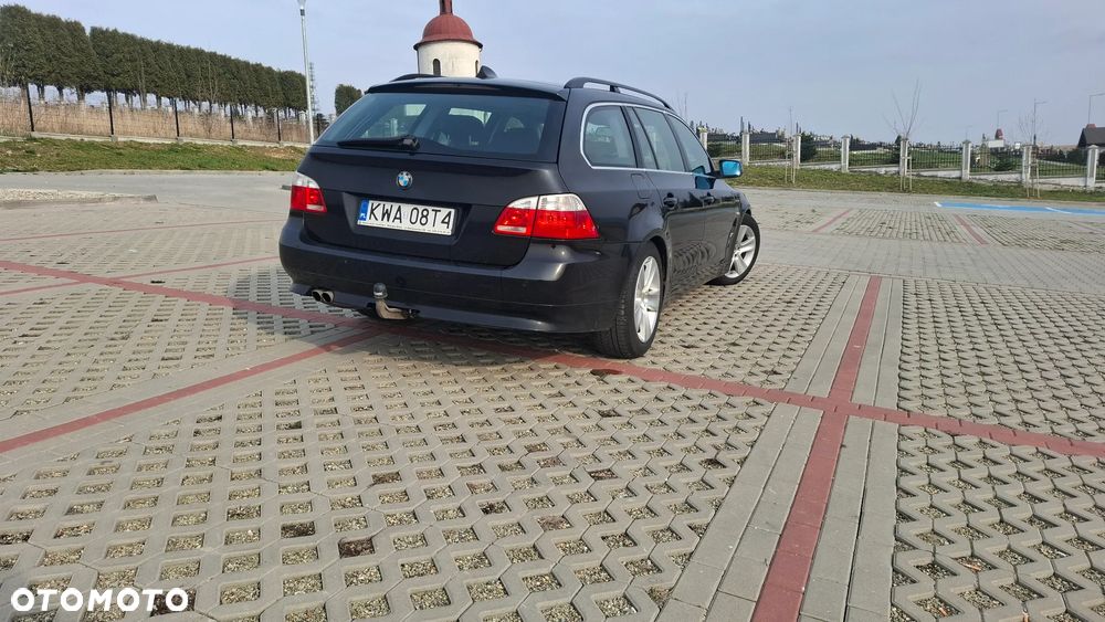 BMW Seria 5 525d - 8